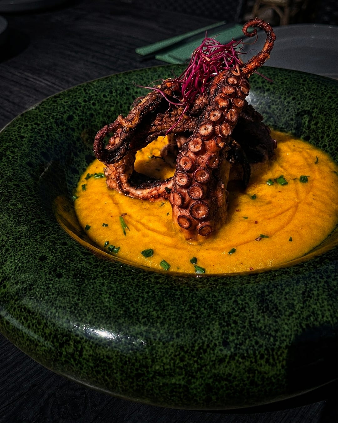 Detalle del pulpo a la brasa del Restaurante Marivent
